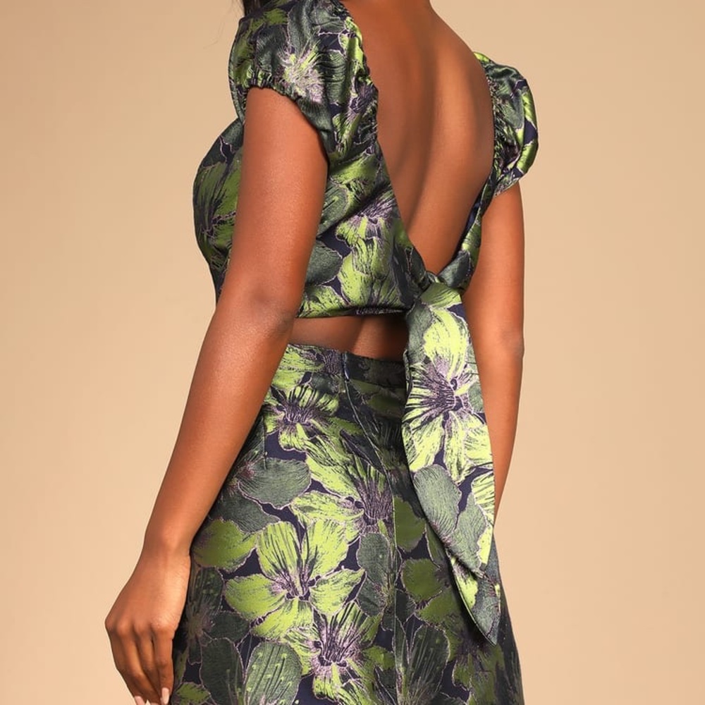 Lulu’s Hibiscus Holiday Green Floral Print Jacquard Two-Piece Dress - Picture 4 of 4